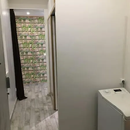 Flc-gd 4p -clim- Box Extra 1 Car St Charles Apartment Marseille