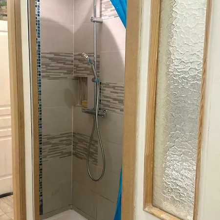 Flc-gd 4p -clim- Box Extra 1 Car St Charles Apartment *